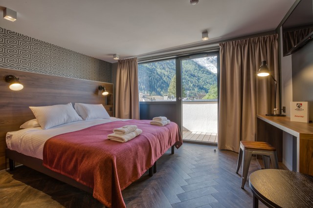 Double / Twin Superior Summit hotel room Chamonix
